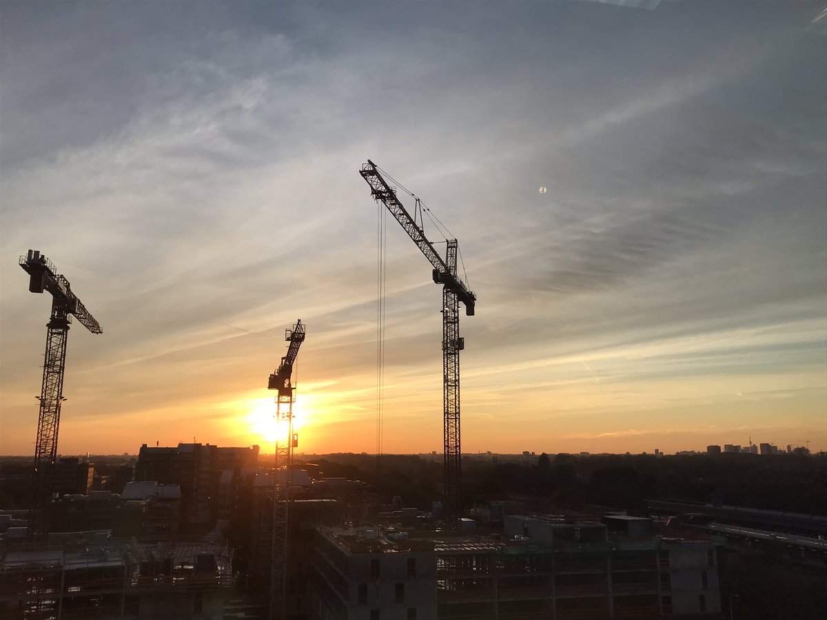 Emiel_1985's tweet photo. Time for @GaiBarone ‘s #Patterns309 on @diradio 🎶 #progressive channel whilst watching the #Sun set🌇! #TunedAtWork #BackToWork #Patterns #soundifferent #Sunset #AtWork #Diemen #Netherlands https://t.co/YB6kx7x9OF