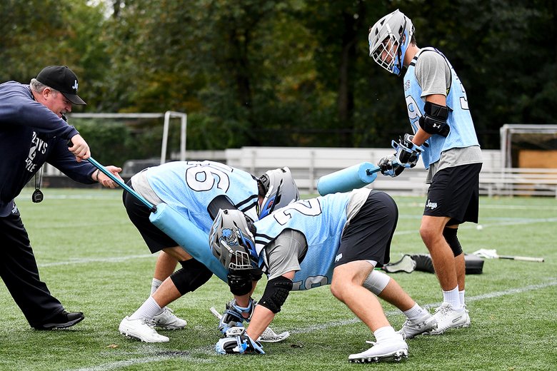 Inside_Lacrosse's tweet photo. The @jhumenslacrosse Blue Jays suddenly are eye-poppingly big #TRUEfallball (Via @tyxanders 📷 @jaclynborowski ) https://t.co/D1mMW4dxHF https://t.co/7cmxqtc5f3