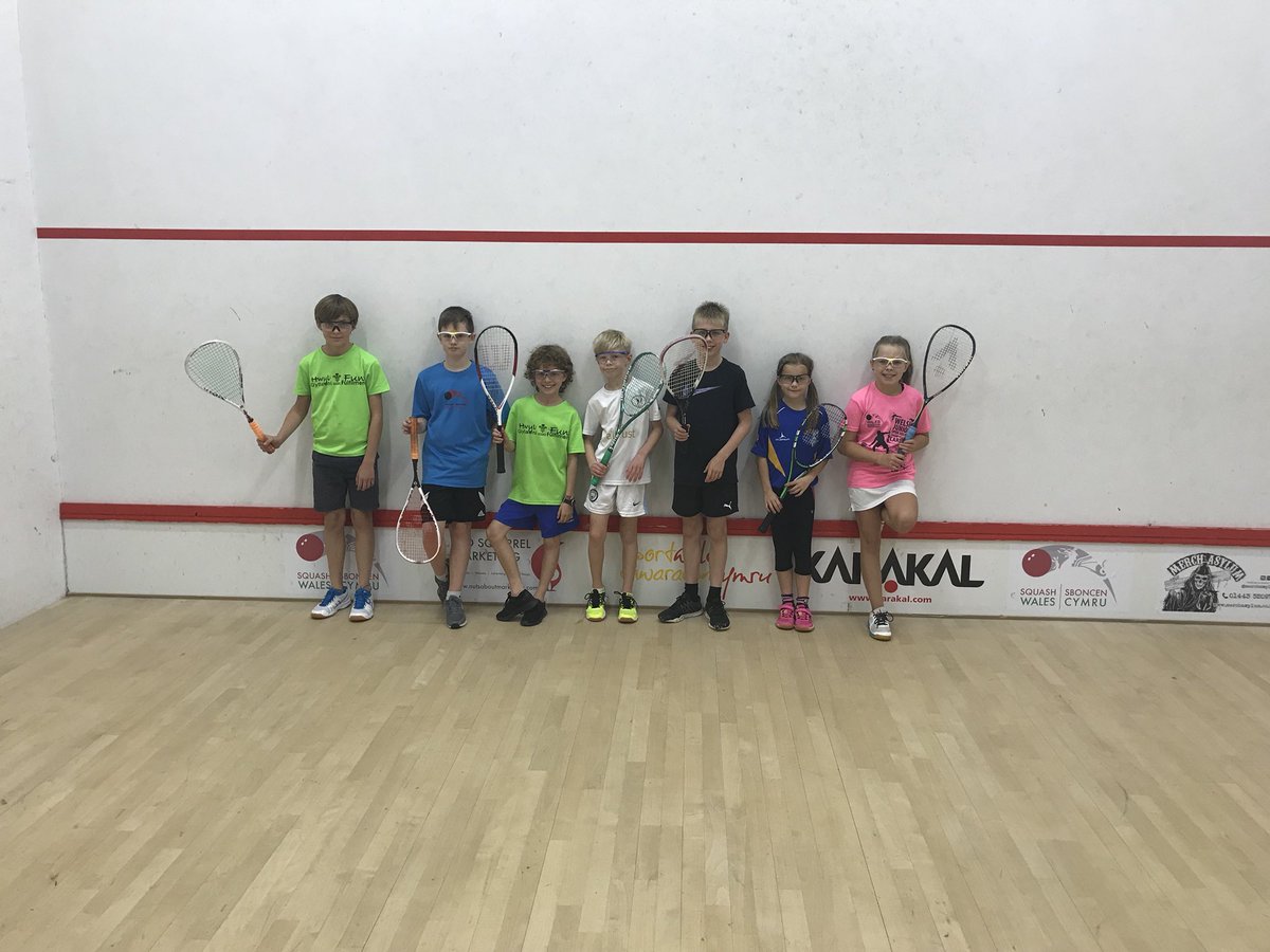 sqwales's tweet image. South academy squad 1 working hard - Routines with volley options #playerpathway #squads #systembuilding #fun