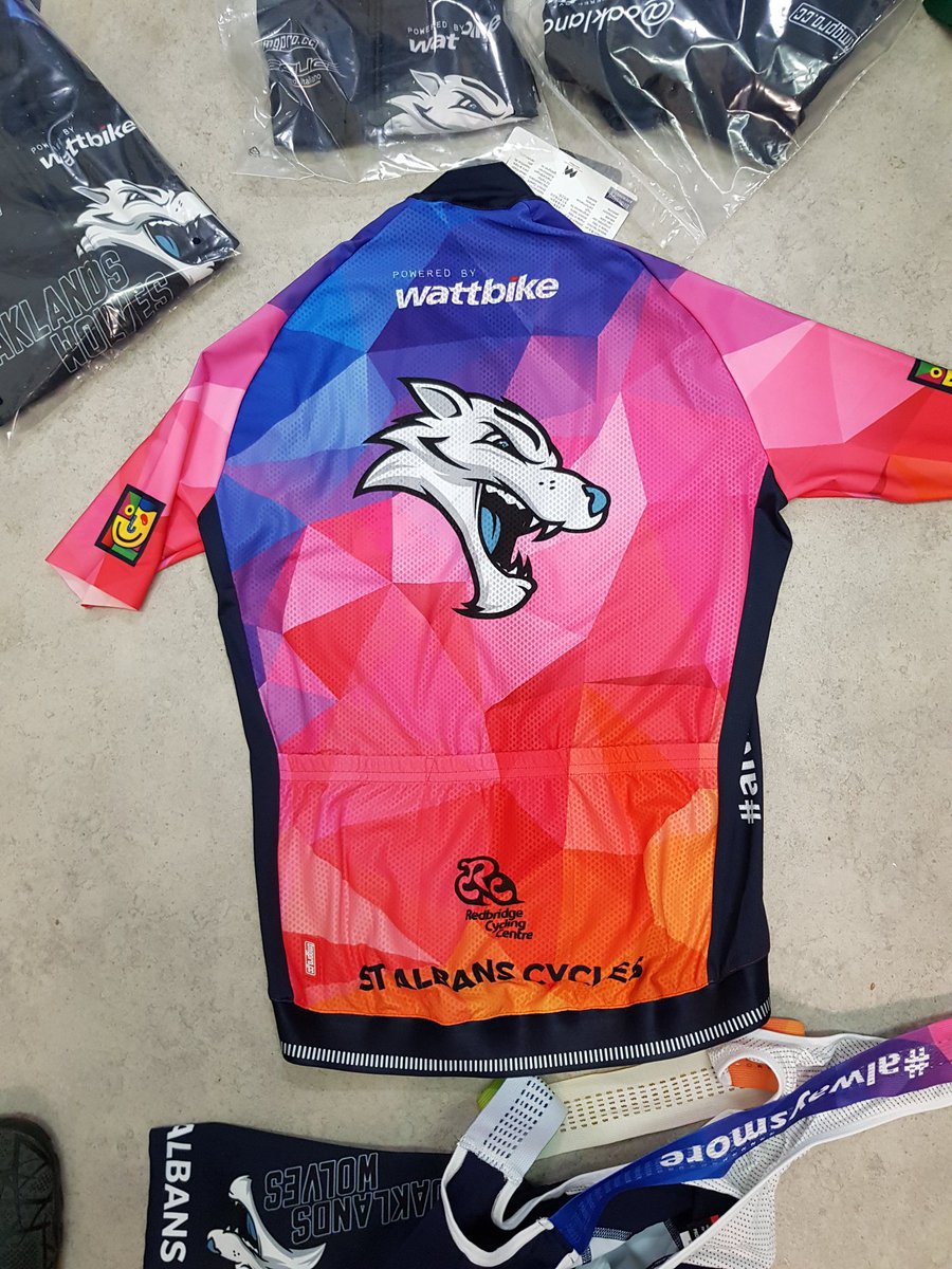 Oaklands Wolves Cycling Academy tweet media
