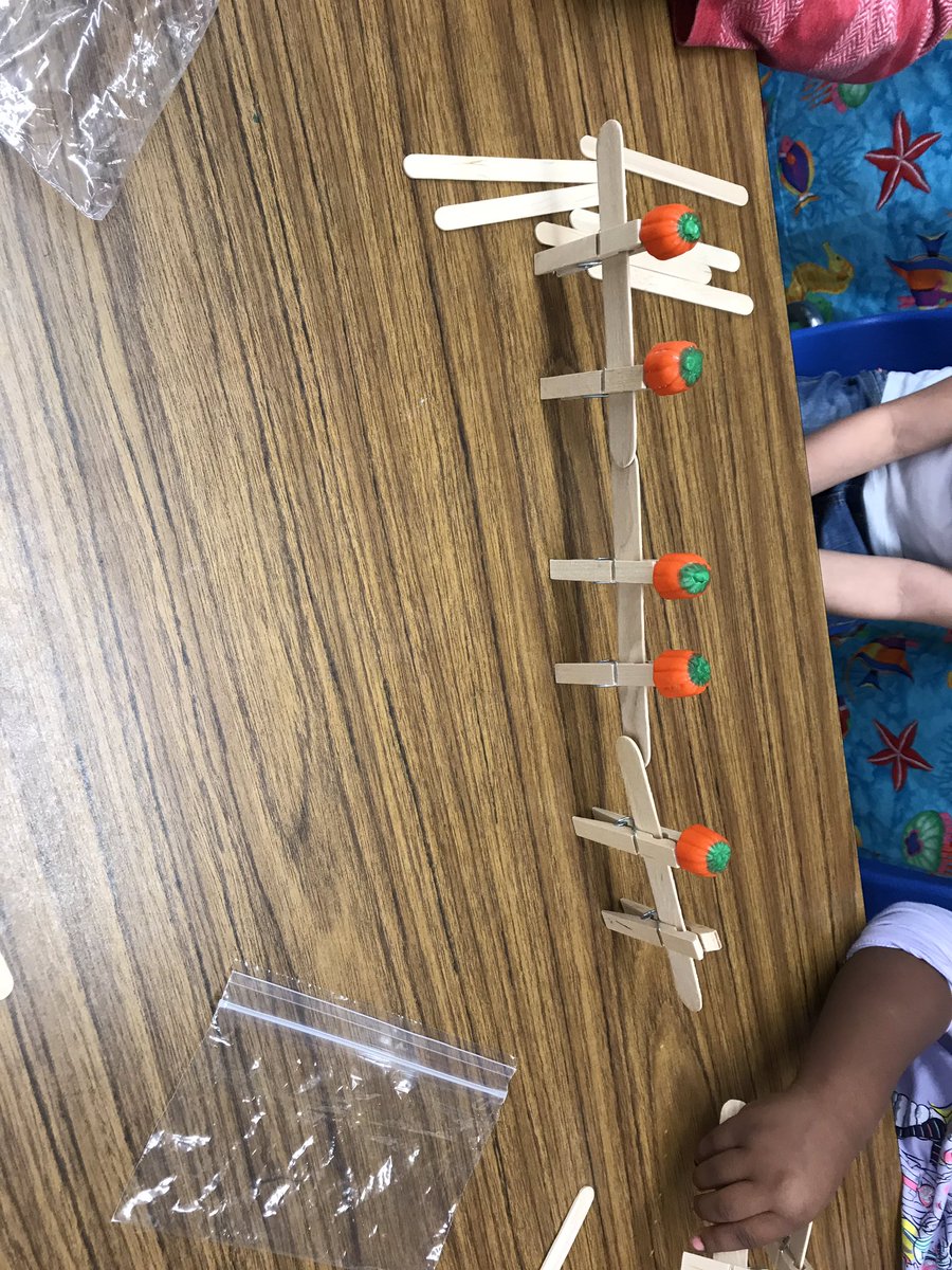 kinder_barb's tweet photo. Fun learning in Kindergarten making a gate for “The 5 Little Pumpkins”! Good engineering brainpower!! #k2bears #stem #4c https://t.co/nchx9ENrJE