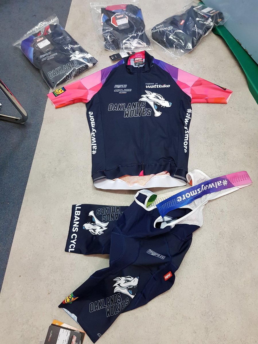 Oaklands Wolves Cycling Academy tweet media