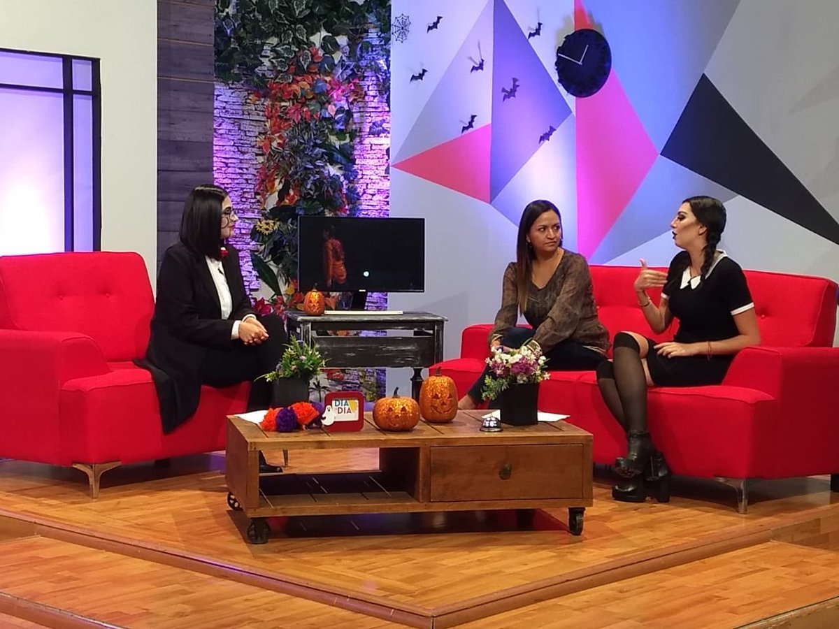 Conoce más del programa del Concurso internacional de Moda y Diseño <a href="/creare_mx/">Concurso Creáre</a> en la entrevista con Lizully Rangel, Coordinadora de Moda de @SDESGTO por @BajioTv 

#CreareMx #Noviembre #MesDeLaModaGTO 

Regístrate en 👩🏻‍💻👨🏻‍💻creare.tueventoenweb.com