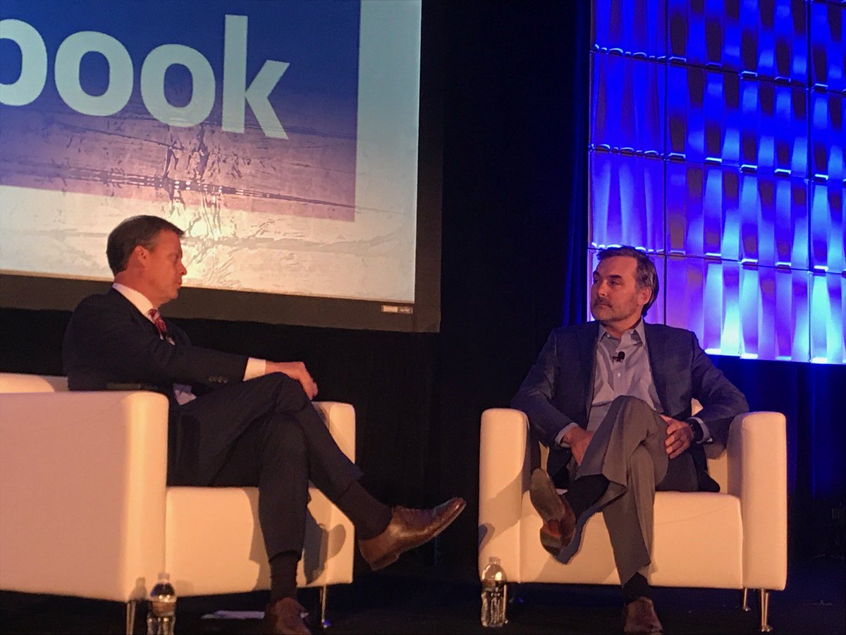 INCOMPAS's tweet photo. @TonyThomasWIN joins @ChipPickering for morning #INCOMPAS18 keynote https://t.co/NdoAcMrxcF