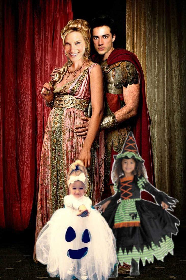GwenAnneP's tweet photo. Happy Halloween 🎃👻💀 @TylerCullenH @MeLilyHope &amp; @SofieNoelley &amp; I wish you all a night of Tricks, Twerks, Treats! https://t.co/9cp3rqBVUk