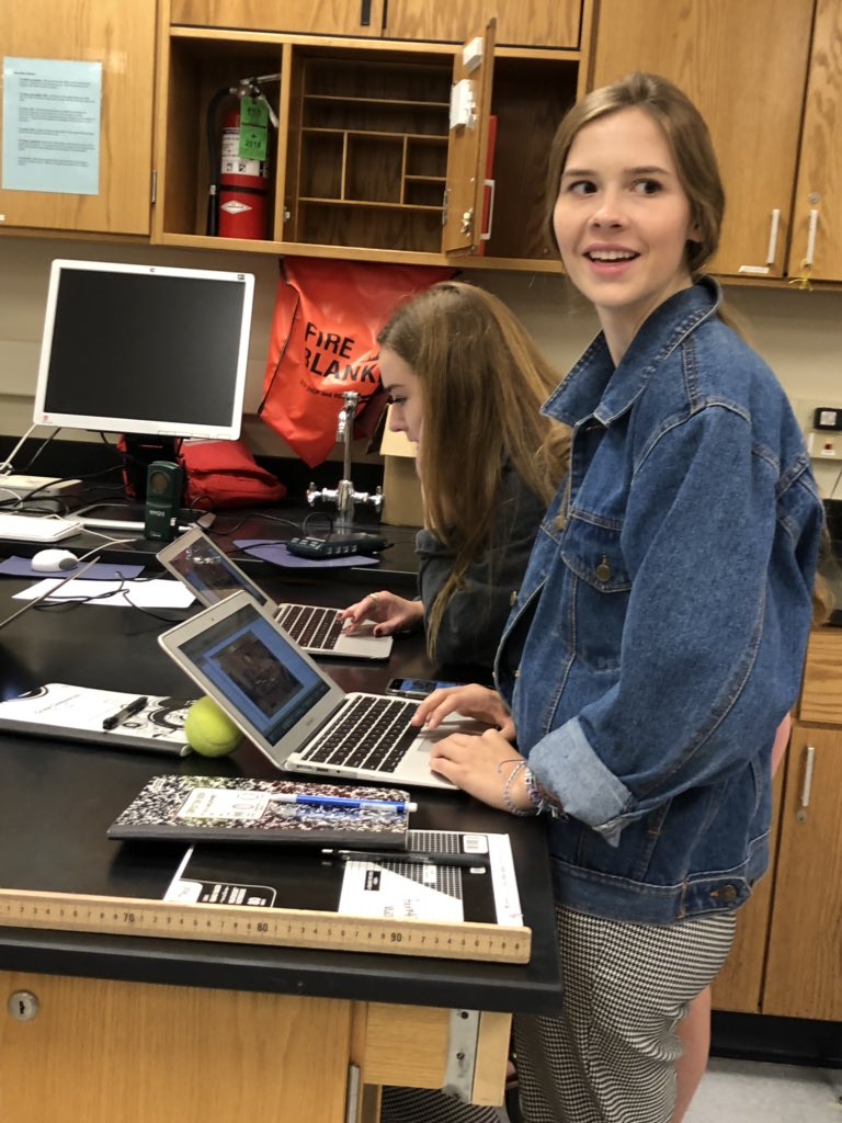DKFizx's tweet photo. Day 1 projectile motion lab. Data analysis of a tennis ball tossed and moving vertically and horizontally. Data analysis and real science. #BHSPhysics @barrington220 @jbaylor77 https://t.co/Uu4PN64lwc