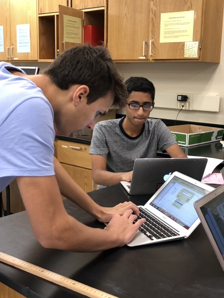 DKFizx's tweet photo. Day 1 projectile motion lab. Data analysis of a tennis ball tossed and moving vertically and horizontally. Data analysis and real science. #BHSPhysics @barrington220 @jbaylor77 https://t.co/Uu4PN64lwc