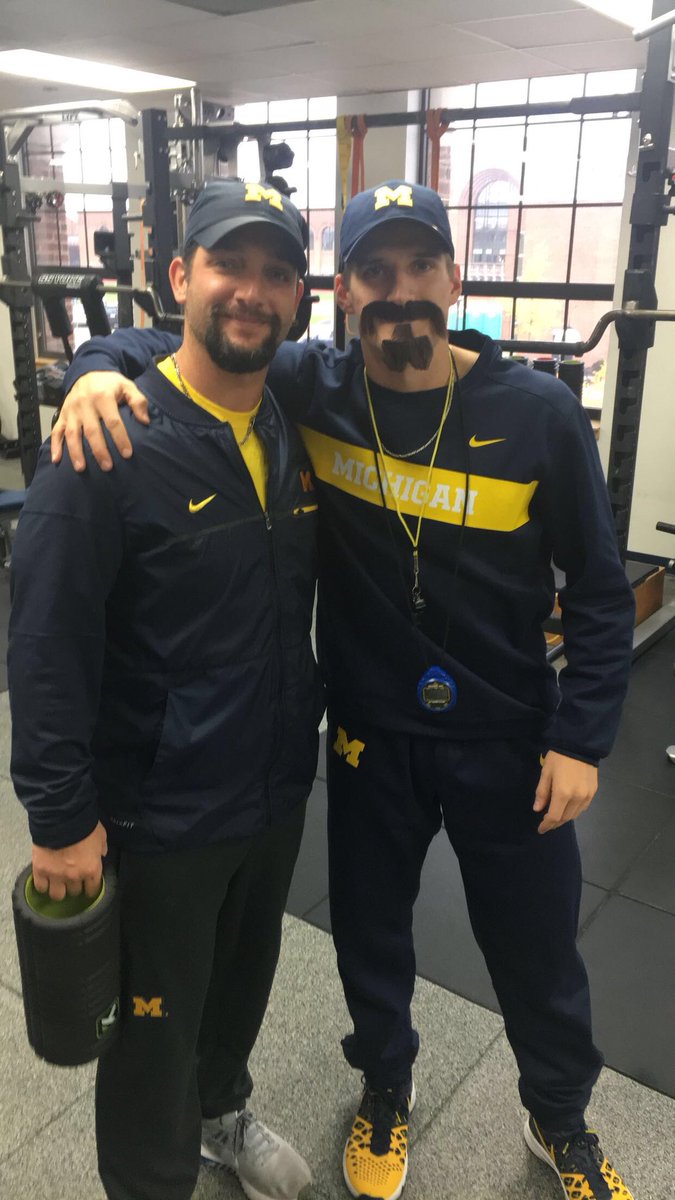 Michigan Hockey tweet media