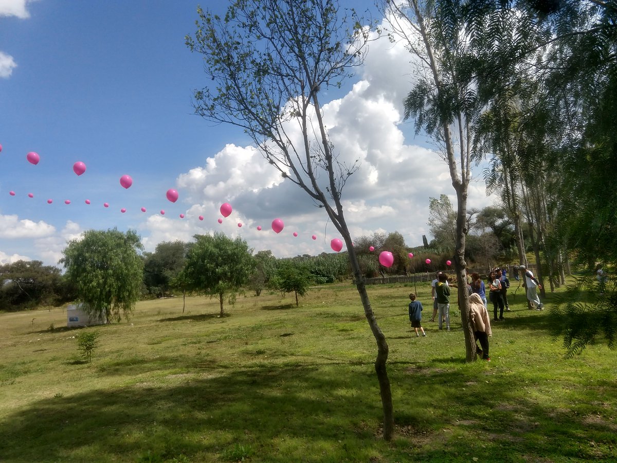 La Cadena de Globos con los niños en Atotonilco #lacalacainicio