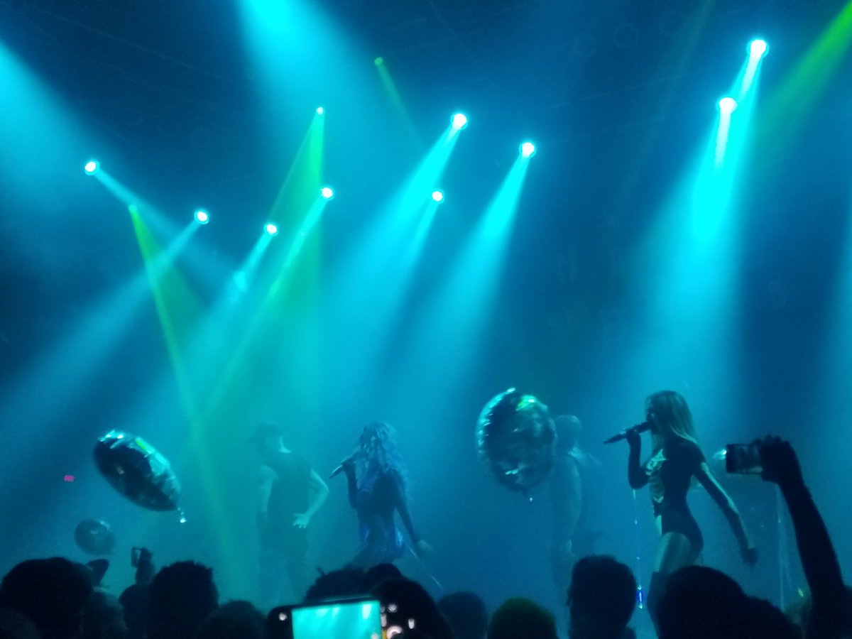hellona3's tweet photo. @AubreyODay I meeeeaaaaannnnnnn those visuals though 🙌🏼🙌🏼🙌🏼🔥🔥🔥👏🏼👏🏼 https://t.co/45751kqzkV