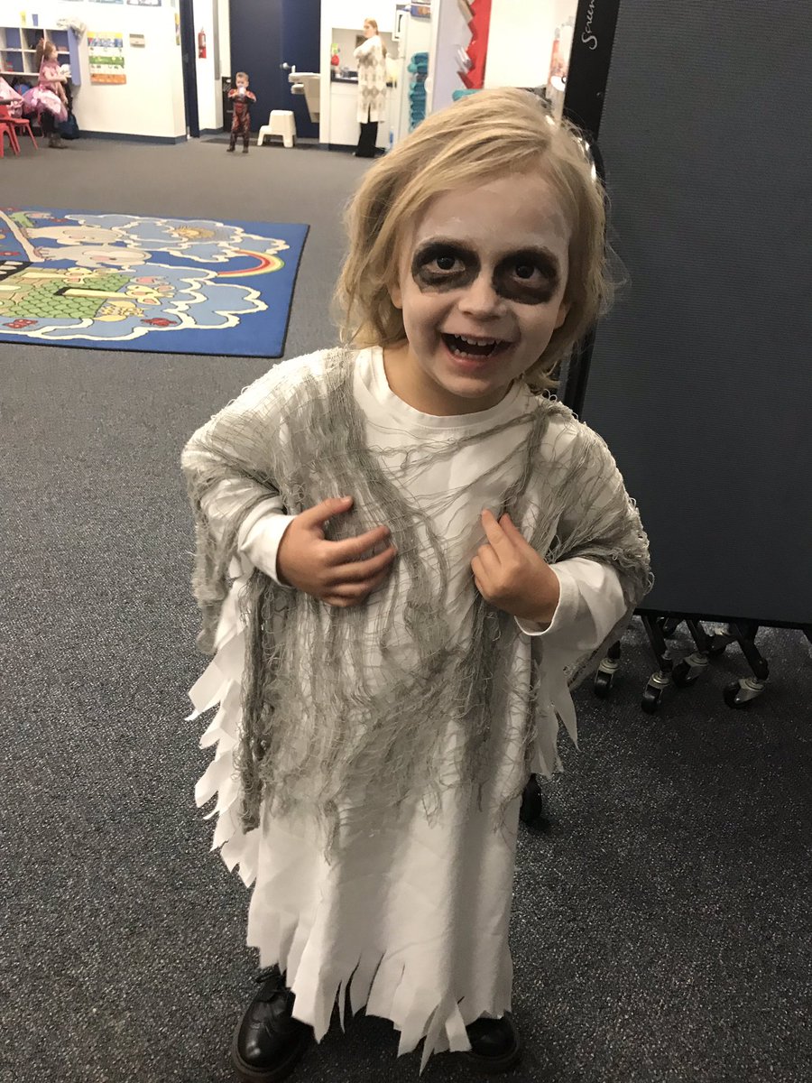 RachLHouston's tweet photo. Happy Halloween from this scary ghost 👻! https://t.co/5IgHHZPmUX