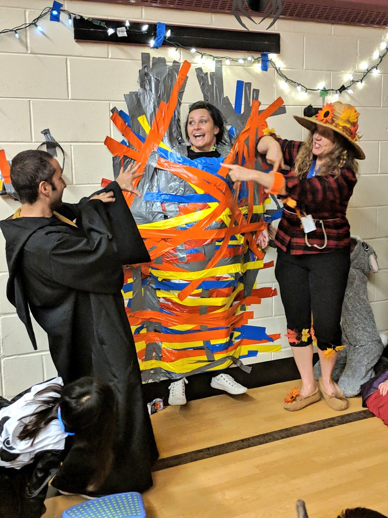 MsLausLearners's tweet photo. Look at how many students wanted to duct tape our principal to the wall! Way to go @JRobinsonPS for supporting fall fest! https://t.co/Ae2BPUeAPH