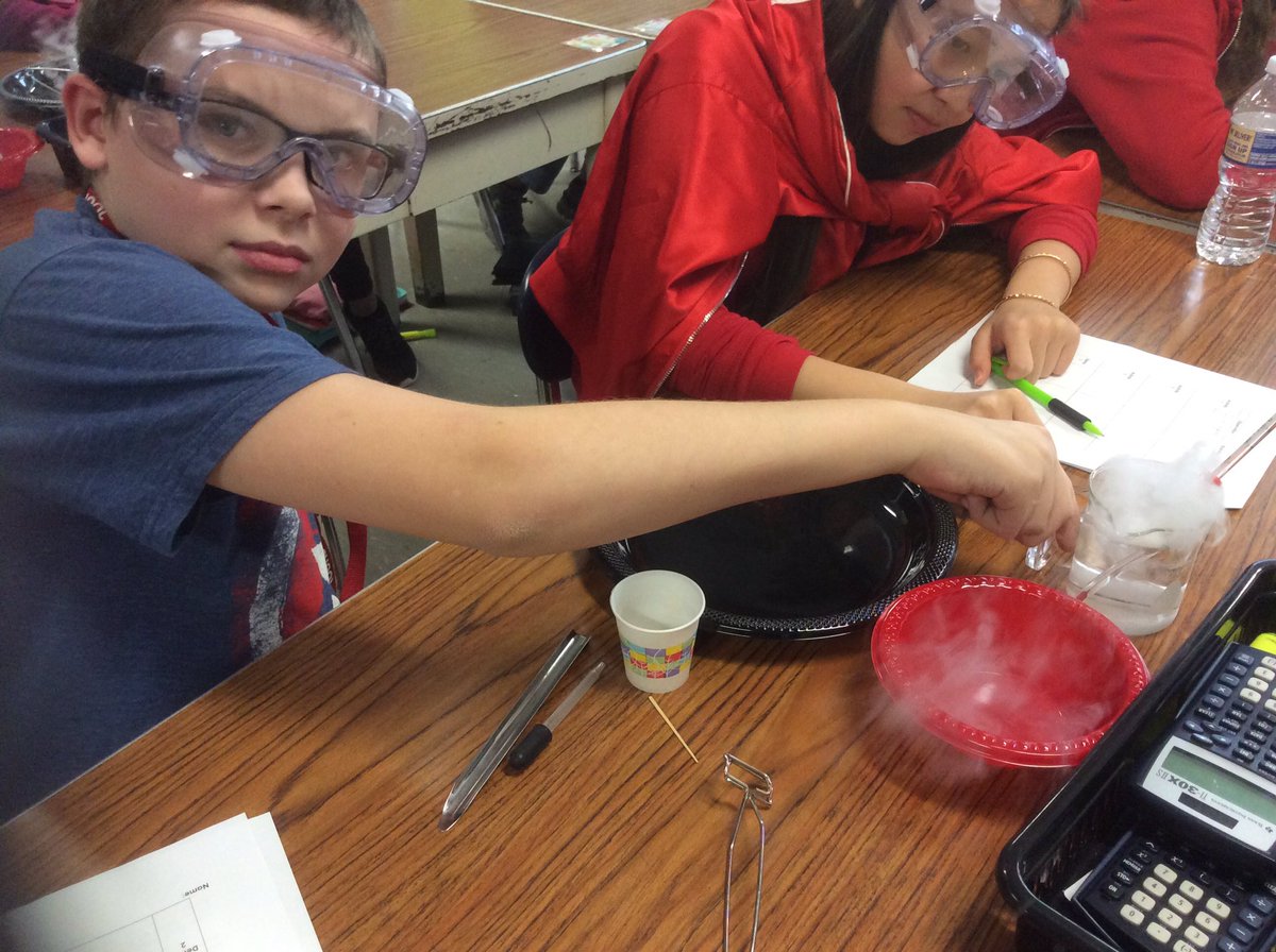 KimBeck75215173's tweet photo. Students celebrate Halloween and learn about temperature change thru a Dry Ice experiment in Ms. Carters Gr 8 science class. #BreedTeach @BreedMiddle #breedudl https://t.co/7QbrorZEDm