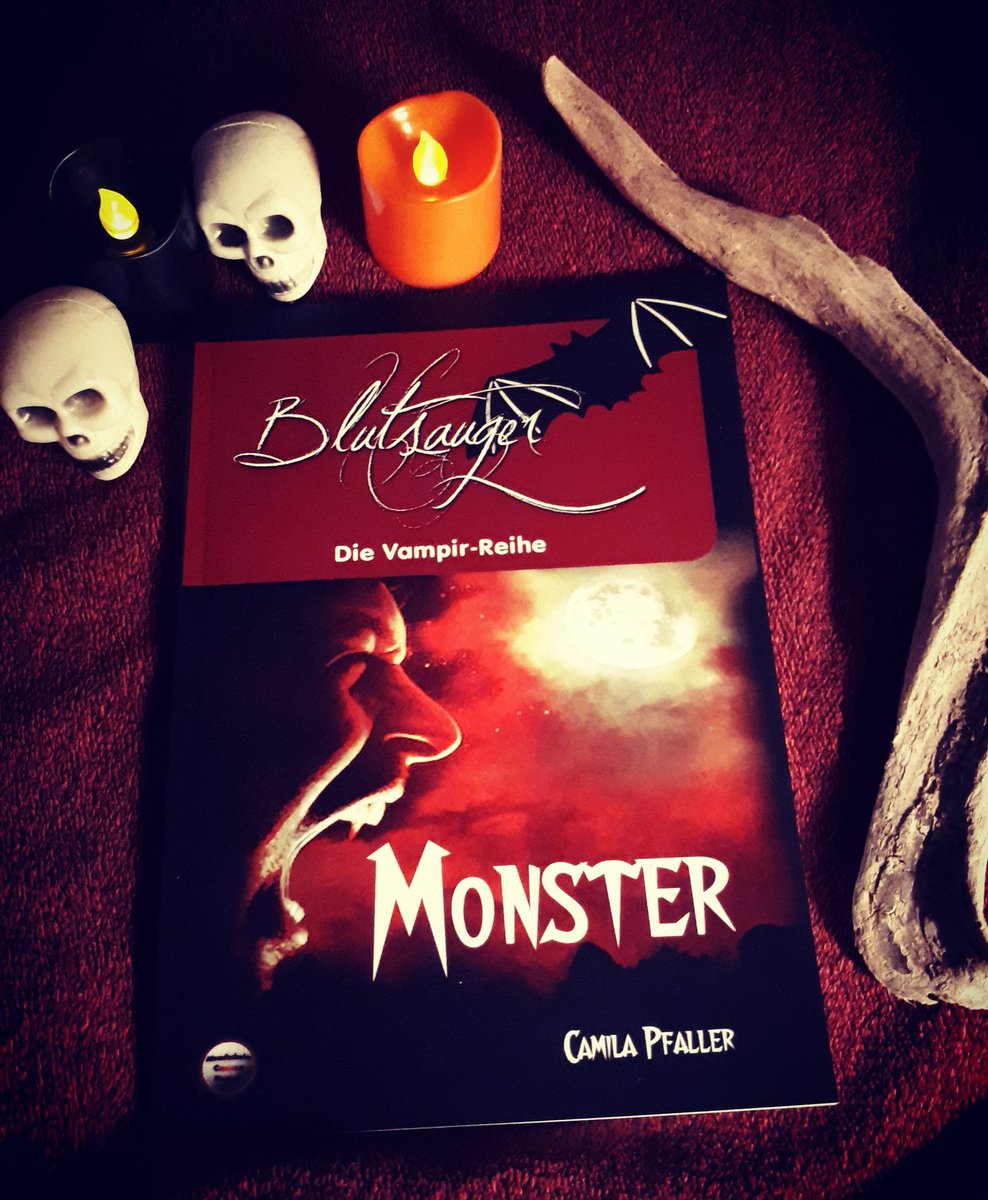 mila_pfaller's tweet photo. I'd rather have a monster by my side who tries to be human than a man who might turn into a monster eventually. #Halloween #vampire #quote https://t.co/QdkeH6FMpU