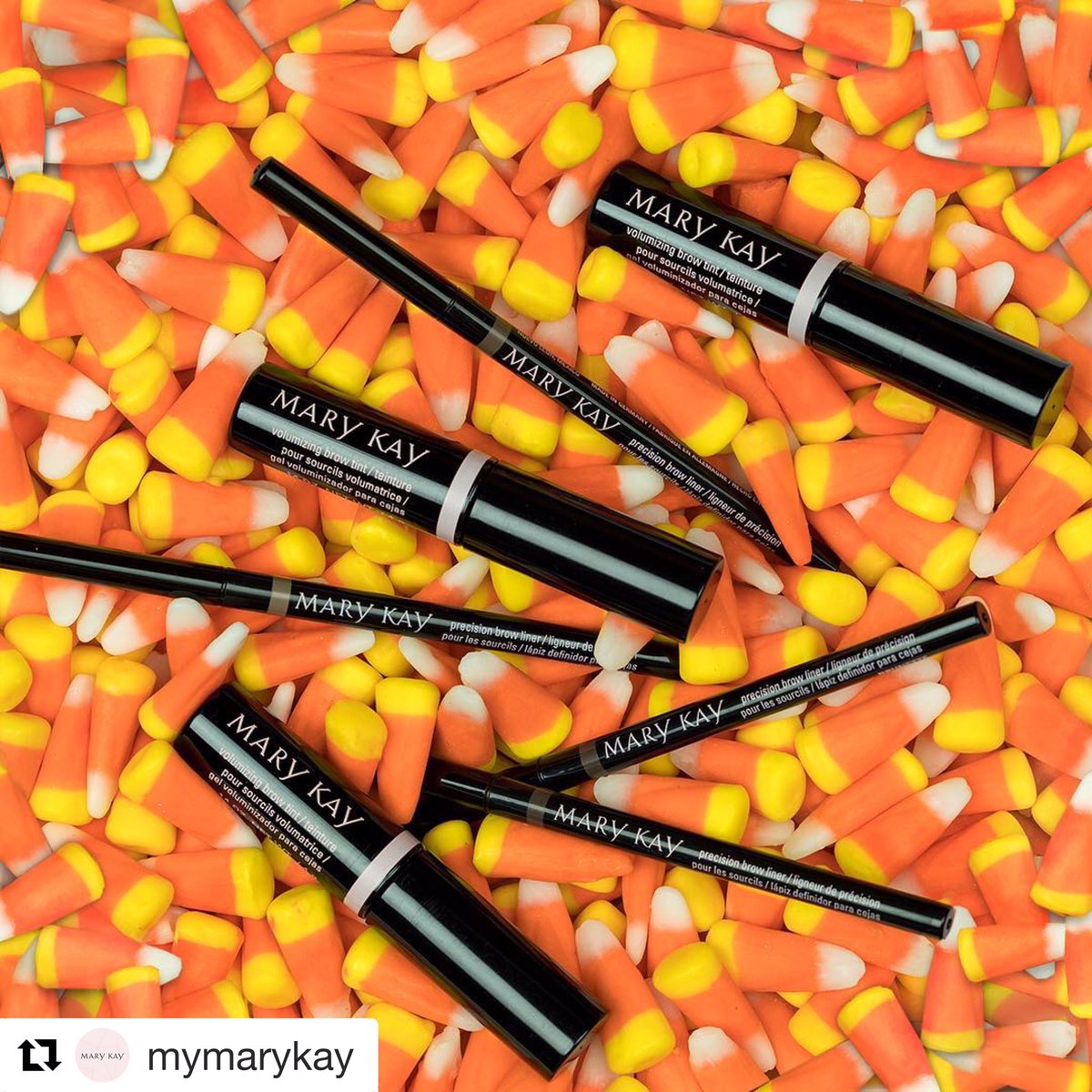 sabrinamonday's tweet photo. All treats no tricks! #bestcosmetics #loveeveryproduct #mymklife https://t.co/qv0pHq4yfq