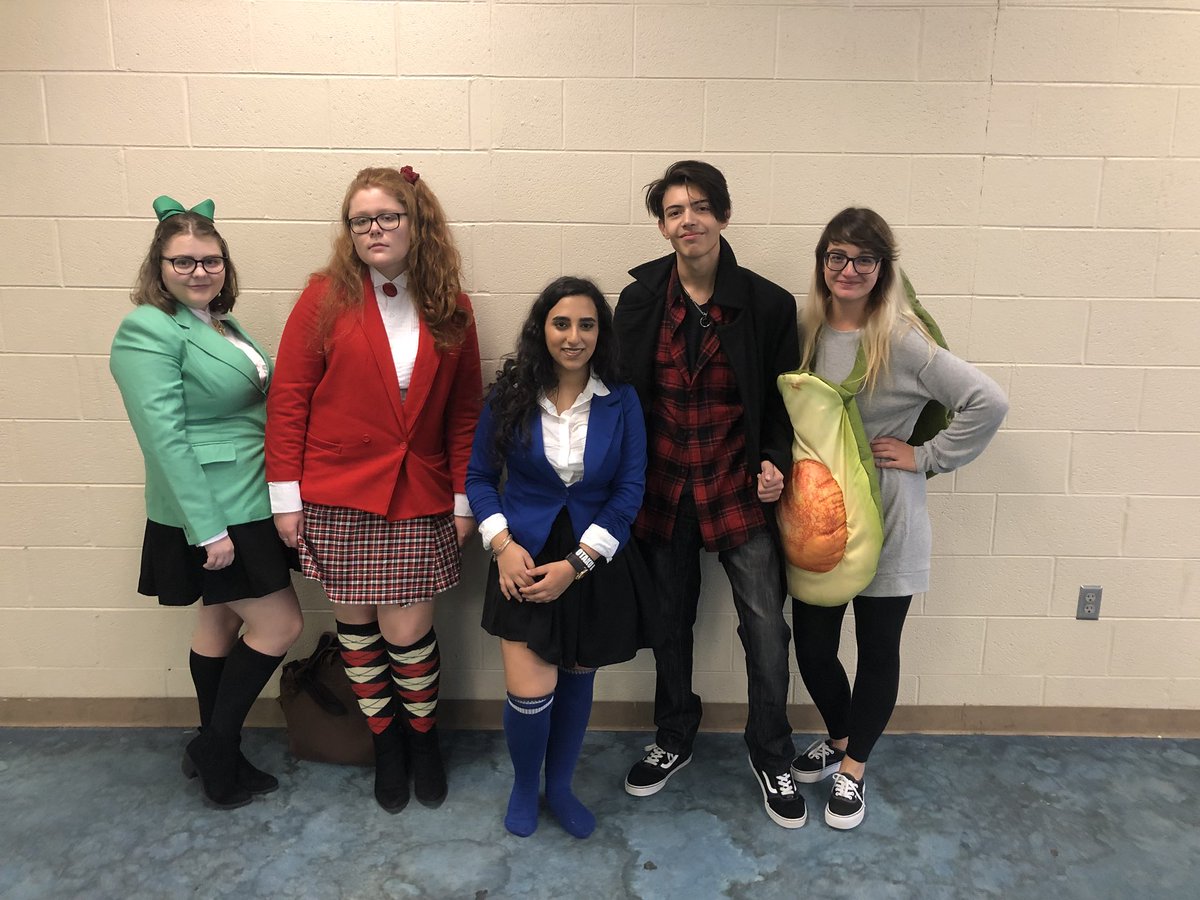 SarverTweets's tweet photo. HEATHERS (and an avocado) https://t.co/Yaut1Gm9hG