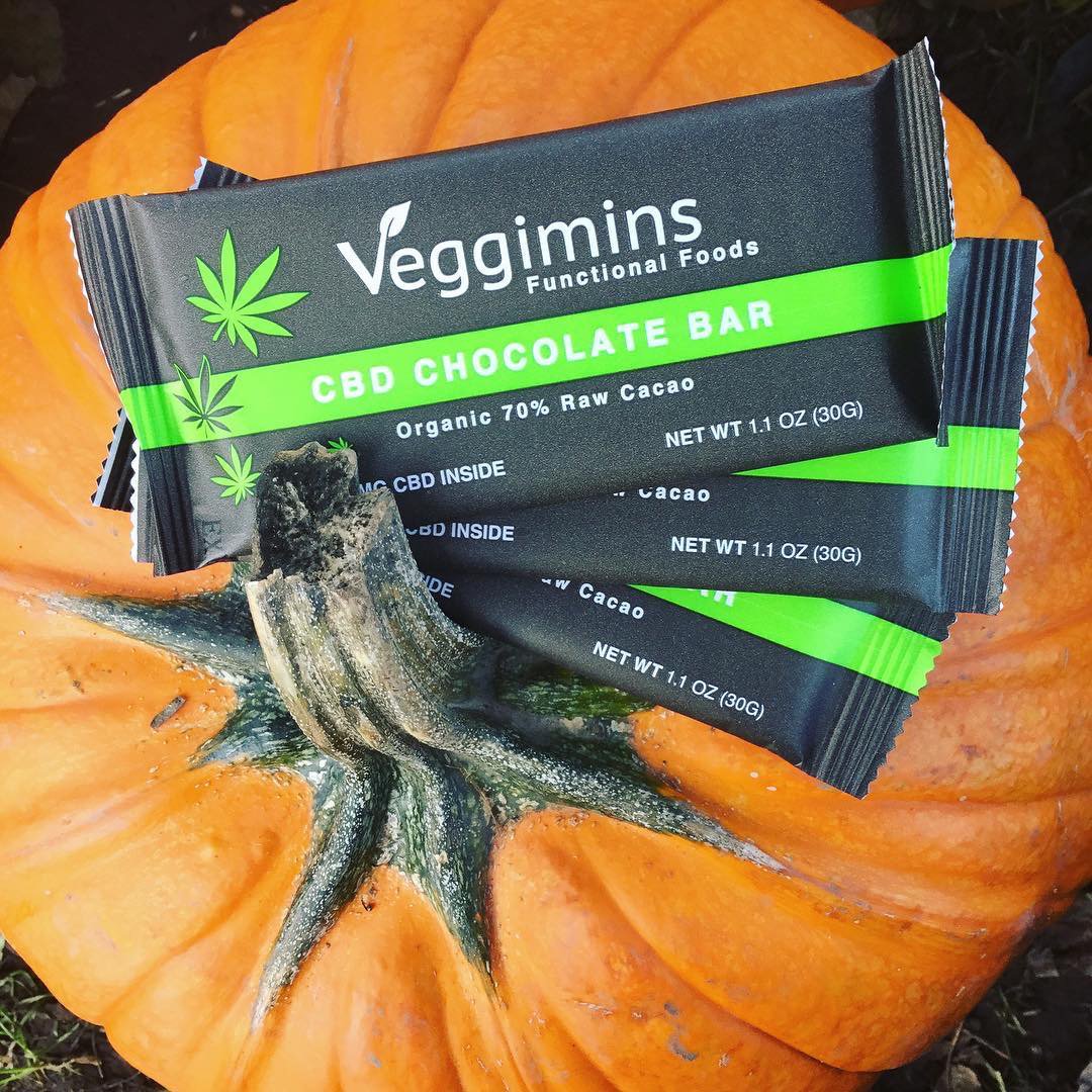 sunboxmarket's tweet photo. Trick-or-treat! Let’s enjoy this spooky day and  take a breather with a CBD infused Chocolate bar from @veggiminsbrand! #Organic superfoods made deliciously! 🌱🍫🧡 https://t.co/M8lbfdCYYh