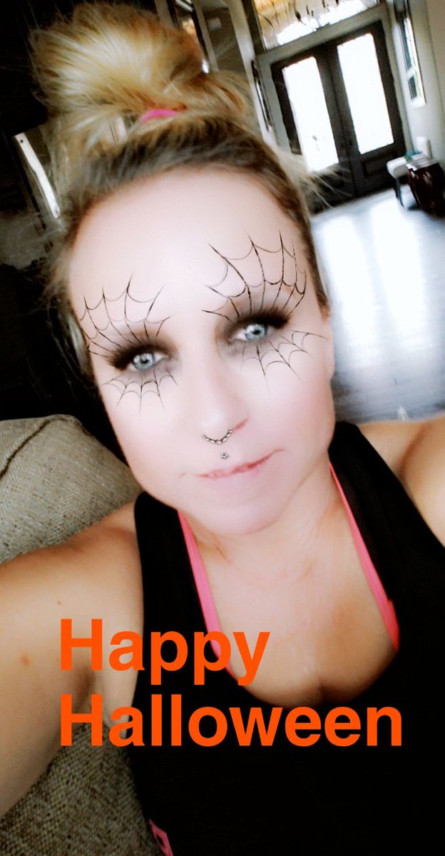 Janice377's tweet photo. #halloween #HappyHalloween #Halloween2018 https://t.co/UCw0rESdJ4