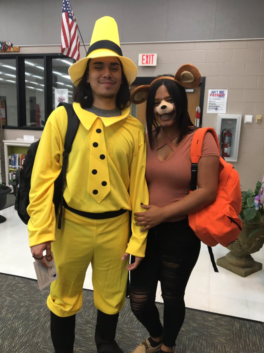 FDHSCommons's tweet image. More Halloween!