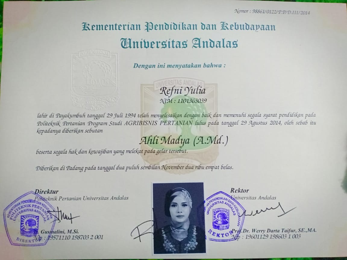 Satriapinandi17's tweet photo. @SHarismawati @Kemristekdikti Keterangan Prodi nya sesuai kok mba...Agribisnis pertanian...buktinya teman 1 jurusan dwngan istri saya lulus verifikasi... https://t.co/ymk50o7HUx