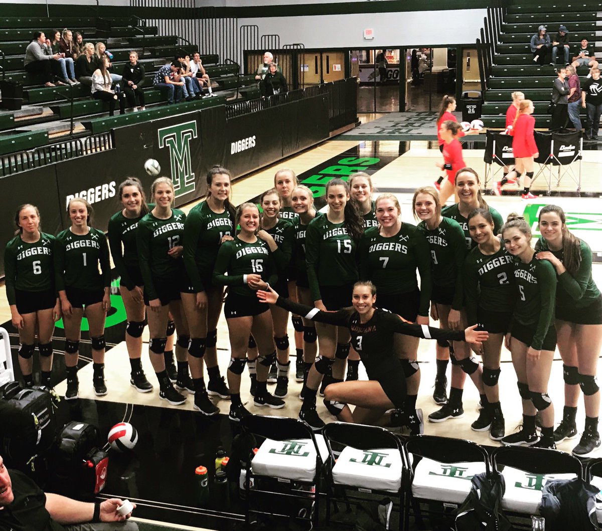 MTechSAAC's tweet photo. Happy Halloween Orediggers! 👻🎃 Here a few pictures from Tech Way today.
REMINDER!!! Volleyball hosts Carroll College tonight for senior night. Come out to the HPER at 7 PM to support the Diggs! #FlashTheV https://t.co/qK4kqKDh56