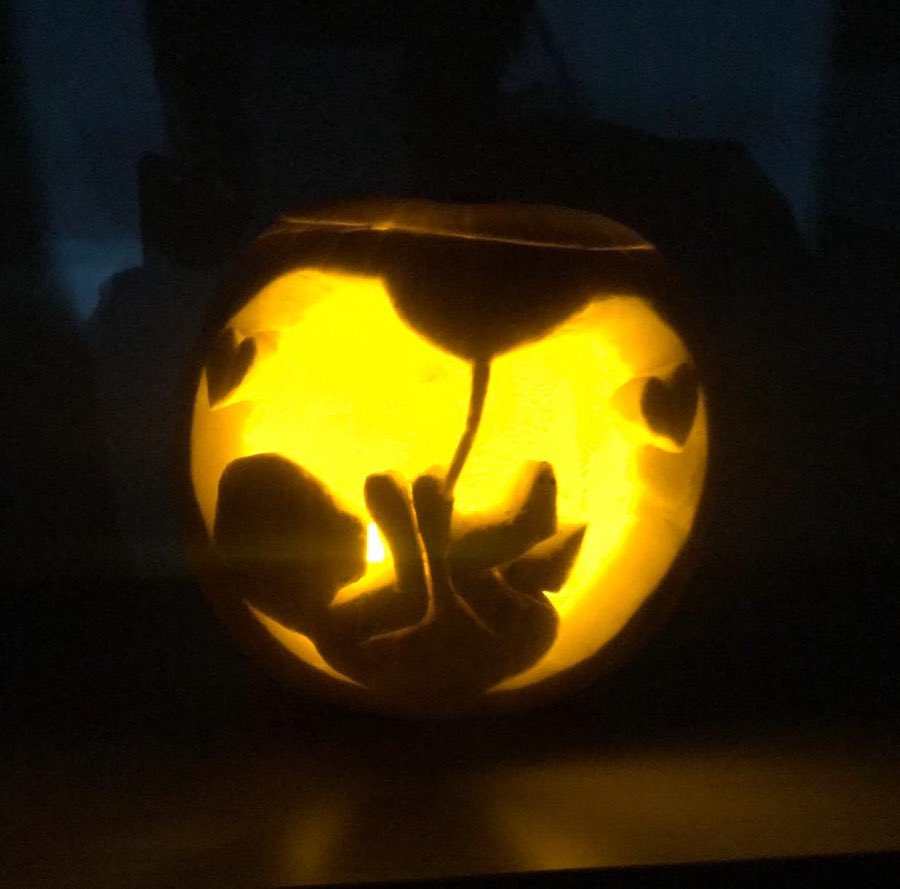 Natalie and Carolyn from our Maternity Unit at Samuel Johnson have created this amazing pumpkin 👶 🍼🎃