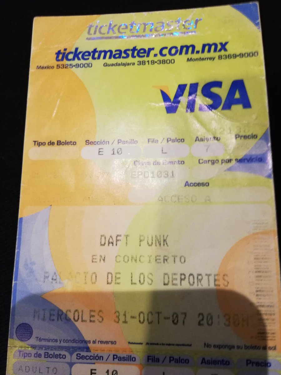 DAGONIN's tweet image. 11 años de este concierto #robotrock