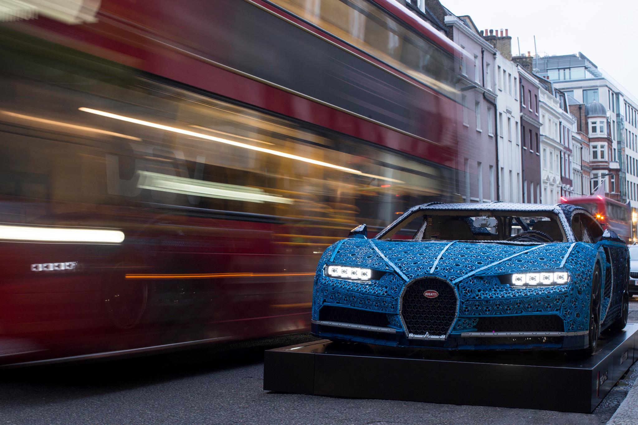 Lego bugatti tour sales