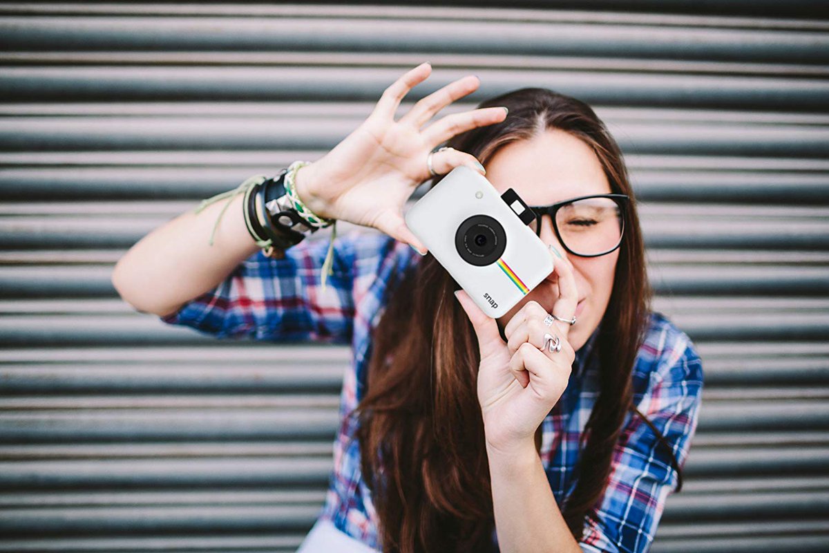 filmcameraexprt's tweet image. Polaroid Snap Digital Instant Camera lets you stand out from the crowd and print photos as soon as you take them. The Polaroid digital camera has 3 different filters and a border to create a fun photo. #Polaroid #instantphotos #photography