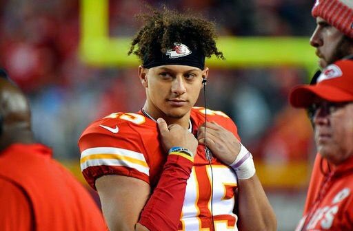 amy__rayne's tweet image. hey @PatrickMahomes5 my niece is your biggest fan! @Chiefs #ChiefsKingdom #Showtime