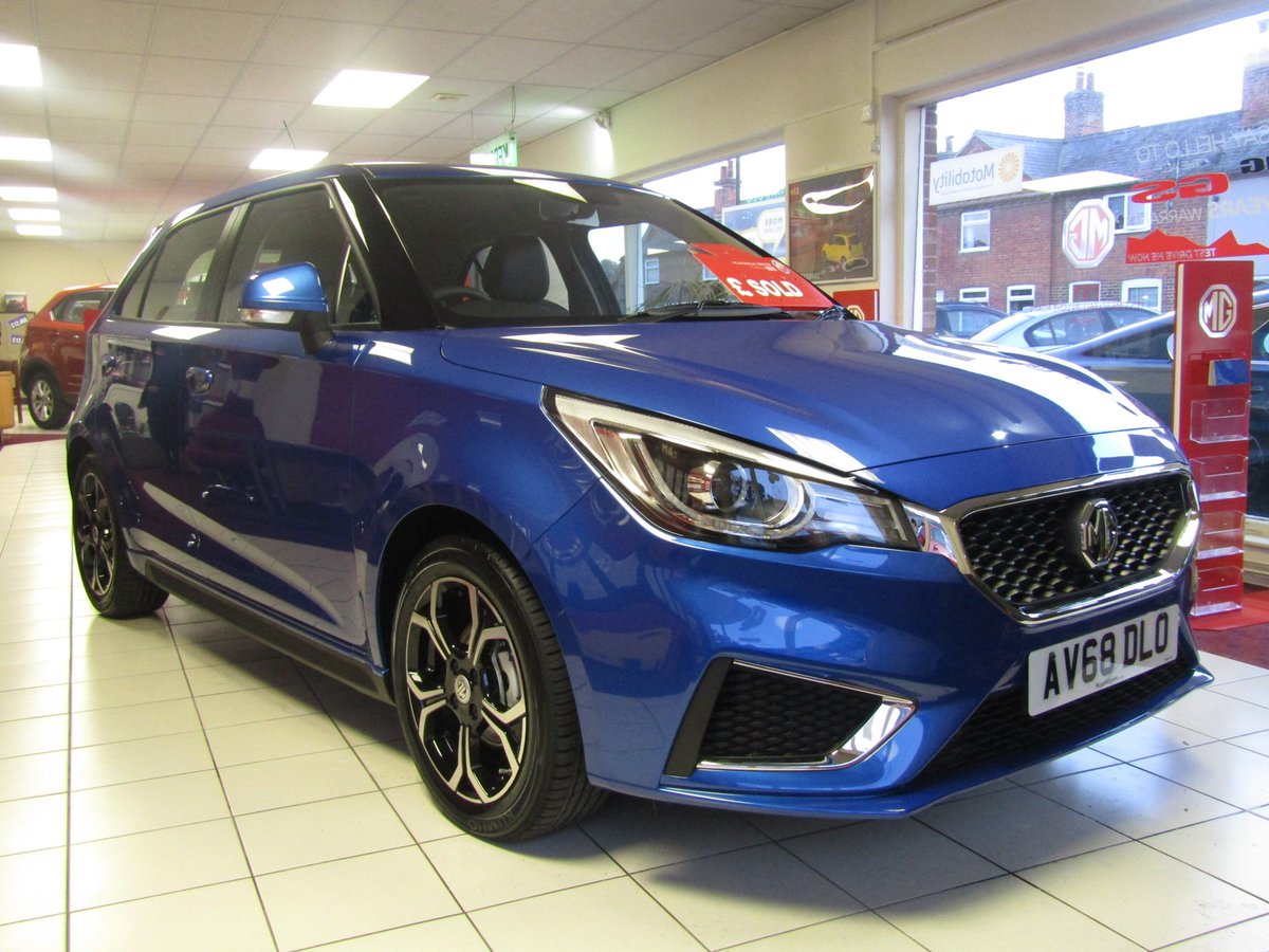 Kerridges's tweet photo. We think the new #MG3 Exclusive looks stunning in Laser Blue!  Ready and waiting to go to its new home tomorrow! 🚗😍 https://t.co/MA4IvkLSH3