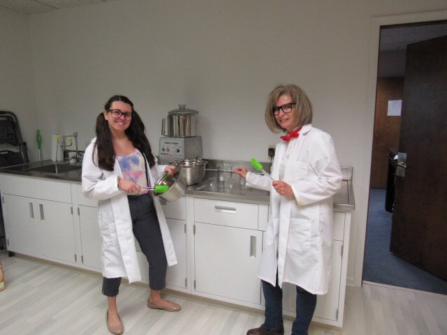 ParadigmScience's tweet photo. Happy Halloween from Paradigm Science! Hope your day is filled with more treats than tricks!๐ป๐ฌ๐
#ParadigmScience #HappyHalloween #ProudtobeParadigm https://t.co/x9eKIoNLJe