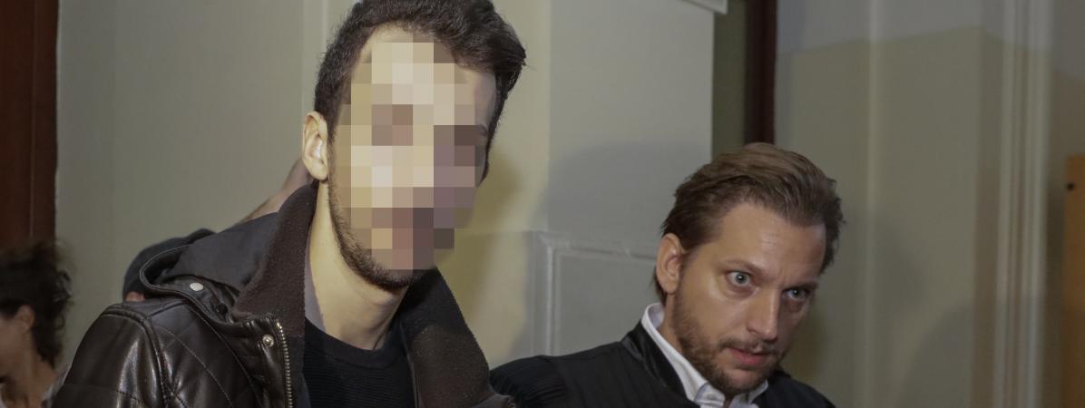 F_Desouche's tweet photo. Trente mois de prison contre un frère de Salah Abdeslam jugé pour avoir dérobé près de 70 000 euros à la commune de #Molenbeek https://t.co/f9Kufgk8om https://t.co/UGnAJZaKCd