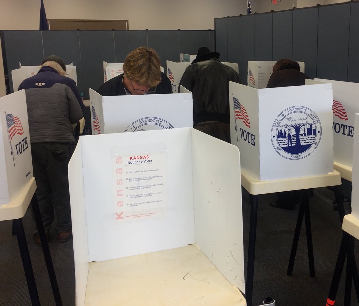 KCMikeMahoney's tweet photo. Kansas US Atty Stephen McCallister says his office plans to send a monitor to Dodge City observe election. Dodge has moved its only polling place outside city limits due to construction. This is KCK voting #DodgeCityPoll #StephenMcIster #Ksvoting https://t.co/ieVgxKu83u