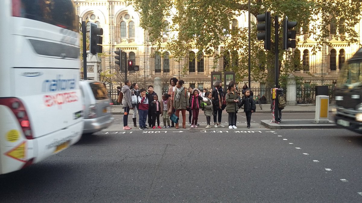ReachOutB7's tweet photo. Exciting day visiting the Science Museum, the Natural History Museum and some even made the walk to Buckingham Palace. Well done all! https://t.co/Wj9wzQpJaF
