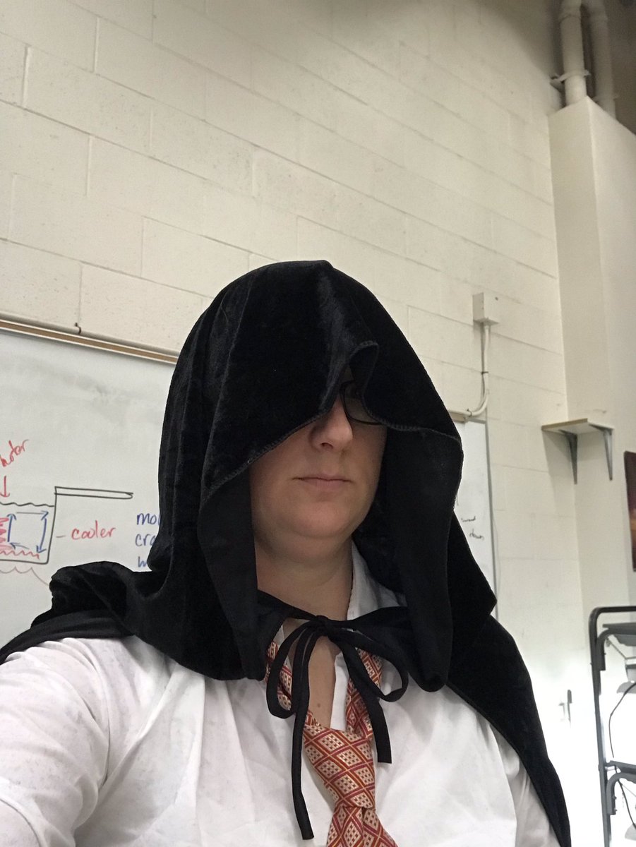 I’m teaching at Hogwarts today! Go Blue! #onlyatsunnysidehs