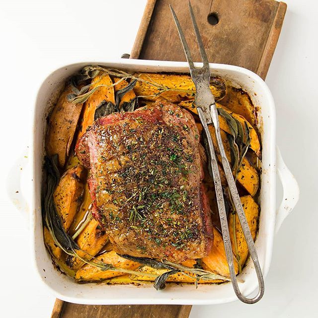 On a crisp, cool fall night warm your family’s bellies with Herb and Mustard Crusted Lamb served over a bed of sweet potatoes and sage. What is your family’s favorite fall meal? ift.tt/2JxiPXS