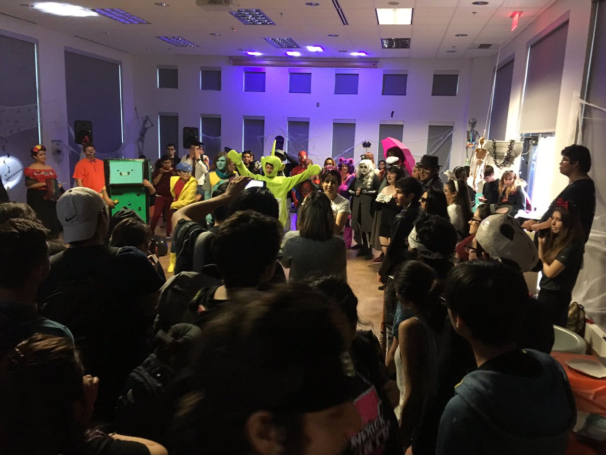 Paloween is full on at <a href="/PACPR/">Palo Alto College</a>! #HappyHalloween