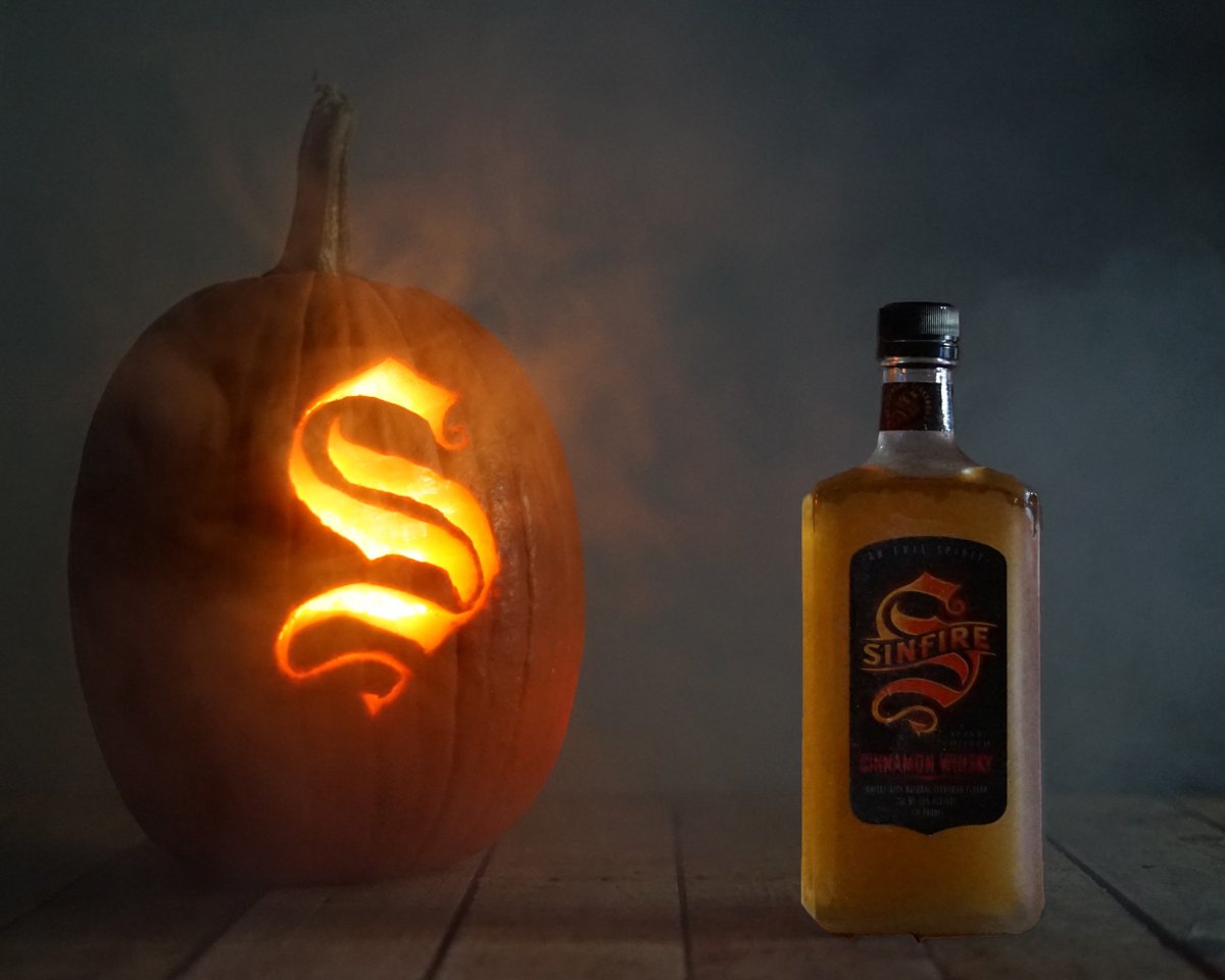SinfireWhisky's tweet photo. Kick it with your favorite spirits tonight, sinners!
#Sinfire
#Sinfirewhisky
#SavortheSin . https://t.co/rUvMiZgsdP