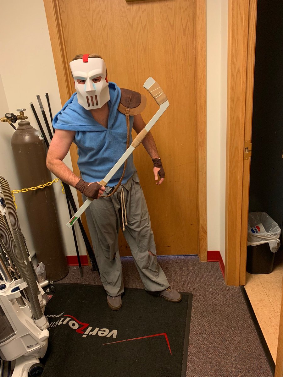 cellularplus_'s tweet image. Only 80's kids will appreciate this one. #Verizon #Halloween #halfshell