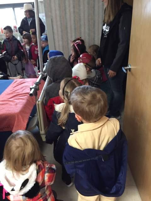 lesaschulte's tweet photo. Preschoolers took our friend John treats and cards. We also sang him a Halloween song. We hope he has a speedy recovery!! @blhorchem https://t.co/bZx6RLX8rj