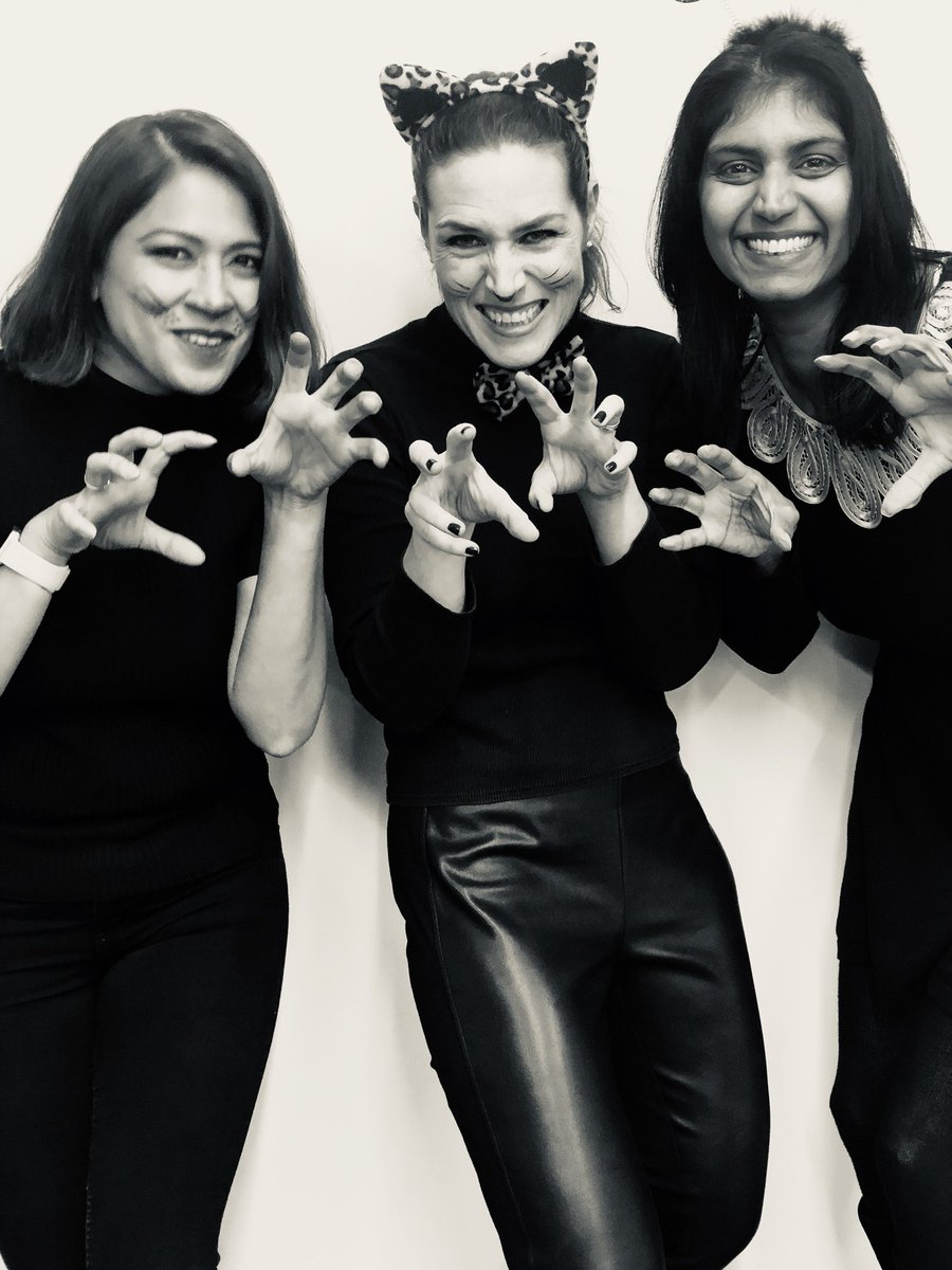khushi_bee's tweet photo. And thatβs the Marketing wild cats at #OpenTextUK #Halloween2018! #weareOpenText https://t.co/ZcuzudgH1m