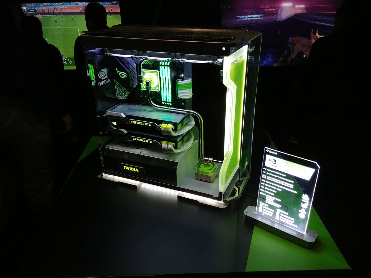 francescocy's tweet photo. Some of the jaw-dropping rigs at the @nvidia booth at #LuccaCG2018 https://t.co/YzP3WMW4qT