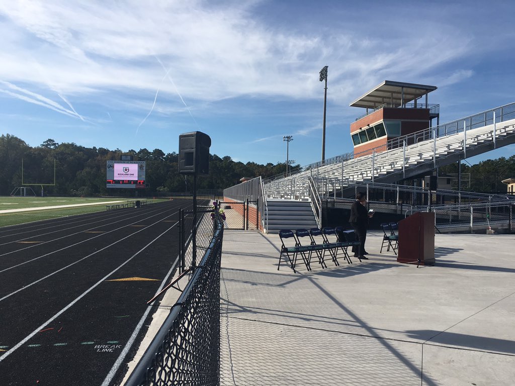 It was a bright, sunny day this morning during the last stadium ribbon-cutting ceremony, this time at the Stadium at WJ Keenan High School!
