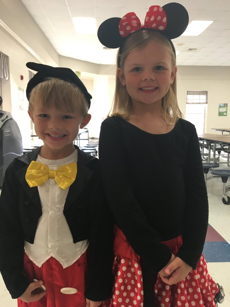 TroyElementary1's tweet photo. We’re having a Spook-tacular Day!! https://t.co/gbEQRcjv4c