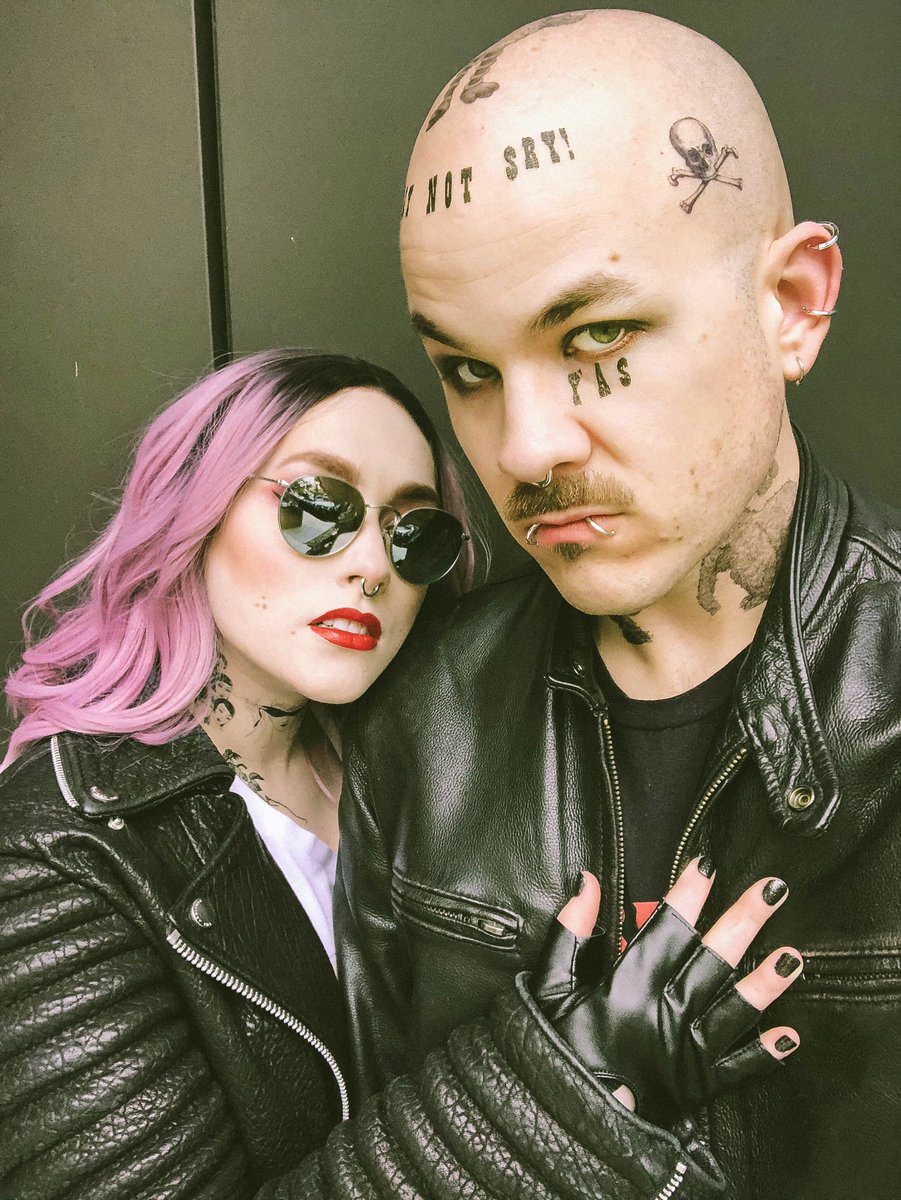 Jade_M_Sheldon's tweet photo. Rock on, goblins and ghouls ☠️
#Halloween #Halloween2018 #punkedit #punkrock #costumes https://t.co/uaUSikY3dt