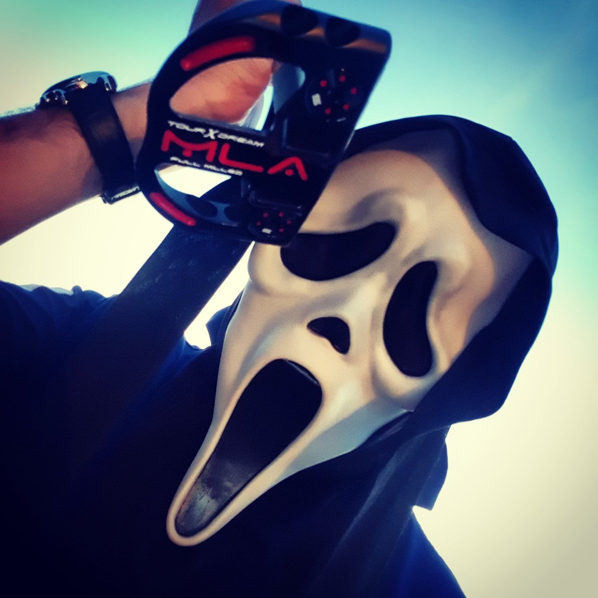mla_golf's tweet photo. Don't Scream... play Golf! (he even did it;)🎃🏌️‍♂️⛳🗡

#halloween #happyhalloween #playgolf #bestputters #1aimingolf #GolfChannel #golftraveller #golf⛳ #GolfDigest #pga #pgashow #golfaddict #golfalignment #golfclubs #golfputting #golfislife #🎃 #newputters #putters2019 https://t.co/VEgupkrdap