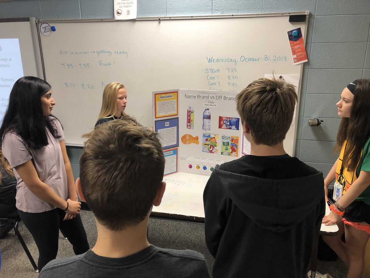 blg0416's tweet image. It was GALLERY WALK DAY in #StudentProposal. Learners sharing their #passions with their peers and other teachers. #learnercentered #choiceandvoice #TOGAnine @Randerson__ @edUcation_frwd @WaukeshaSTEM