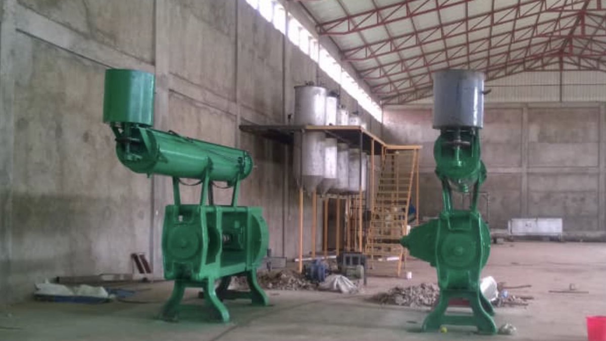 API_Energy's tweet image. Making progress in #Ethiopia #Mekele #biodiesel #refinery #RenewableEnergy #API_Energy getting closer every day.