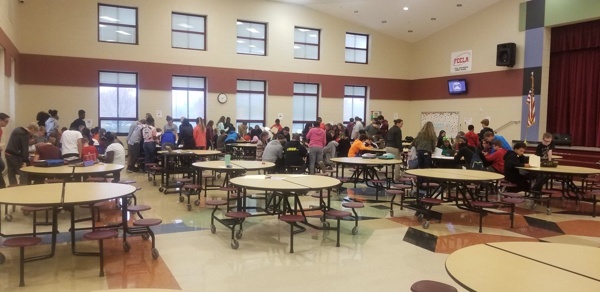 Mssnyder97's tweet image. Team 8-2 Halloween Breakout! #CWMSchangemakers @CWMS_office